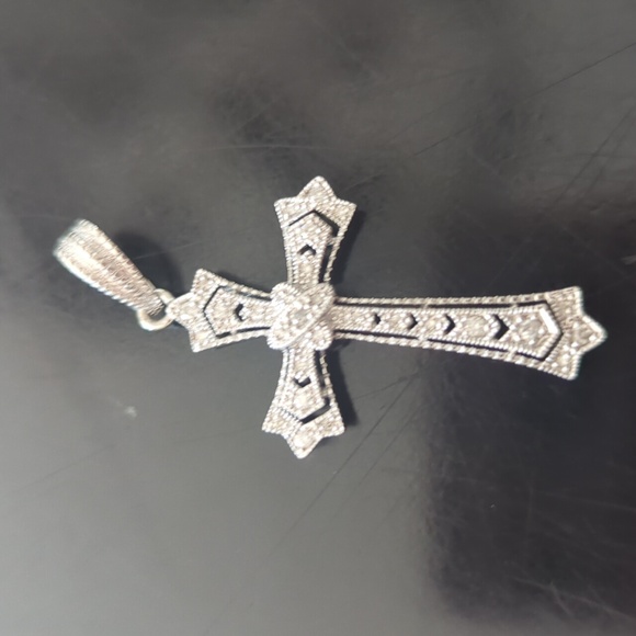 Silver & Diamond Encrusted Cross Pendant - Picture 1 of 3